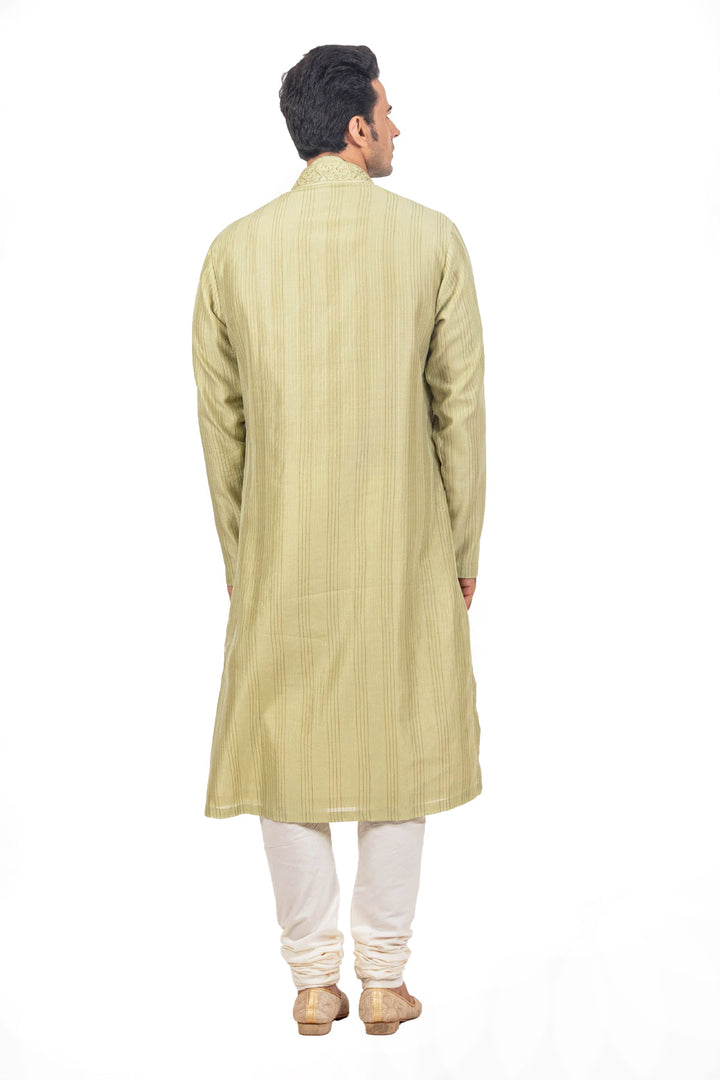 Mehendi Green All over Jaal Embroidered Kurta Bundi Set