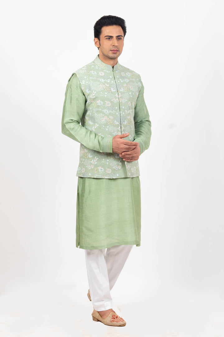 Geen Abstract Machine & Hand Embroidered Bundi Kurta set