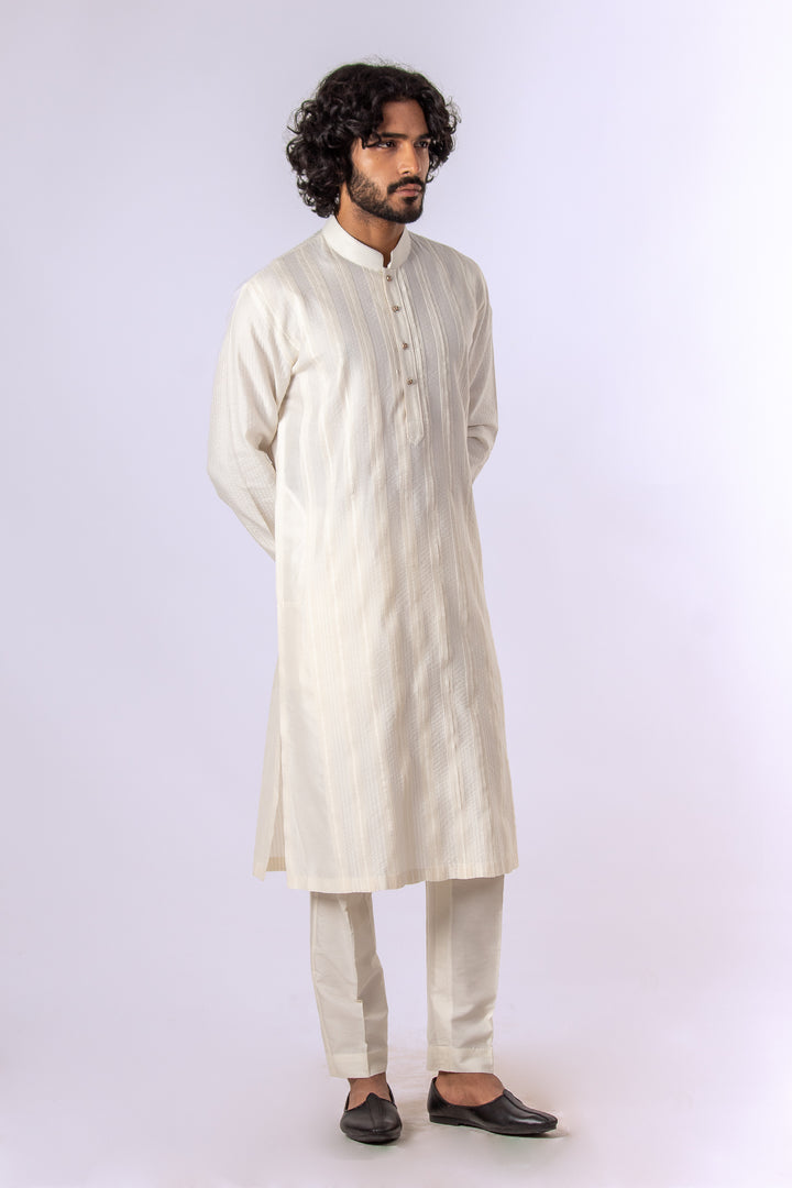 WHITE ALLOVER PINTUCK WITH ZARI LINE KURTA (only kurta)
