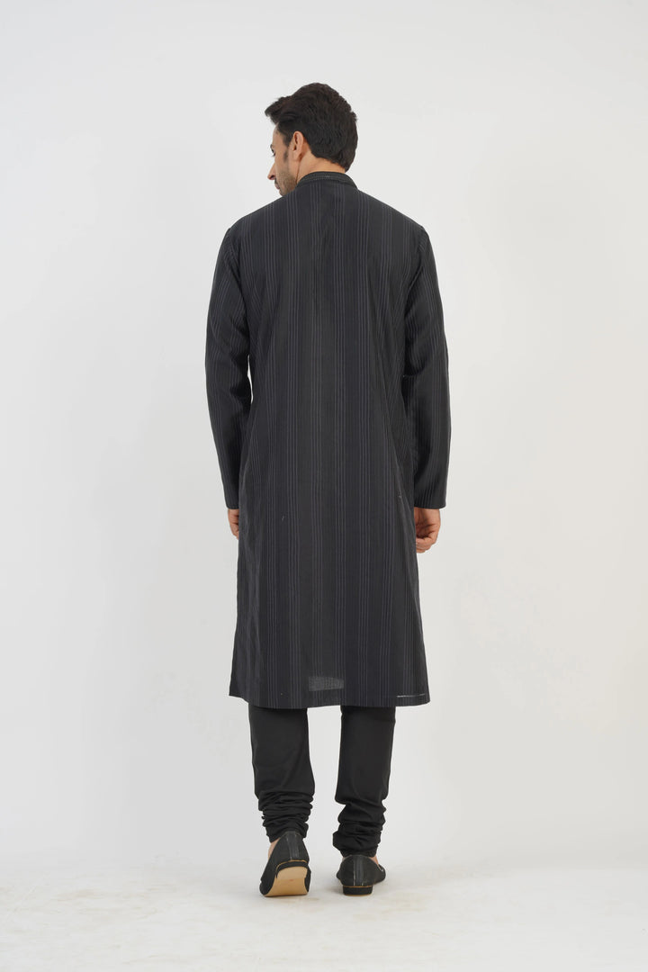 Black Embroidered Kurta