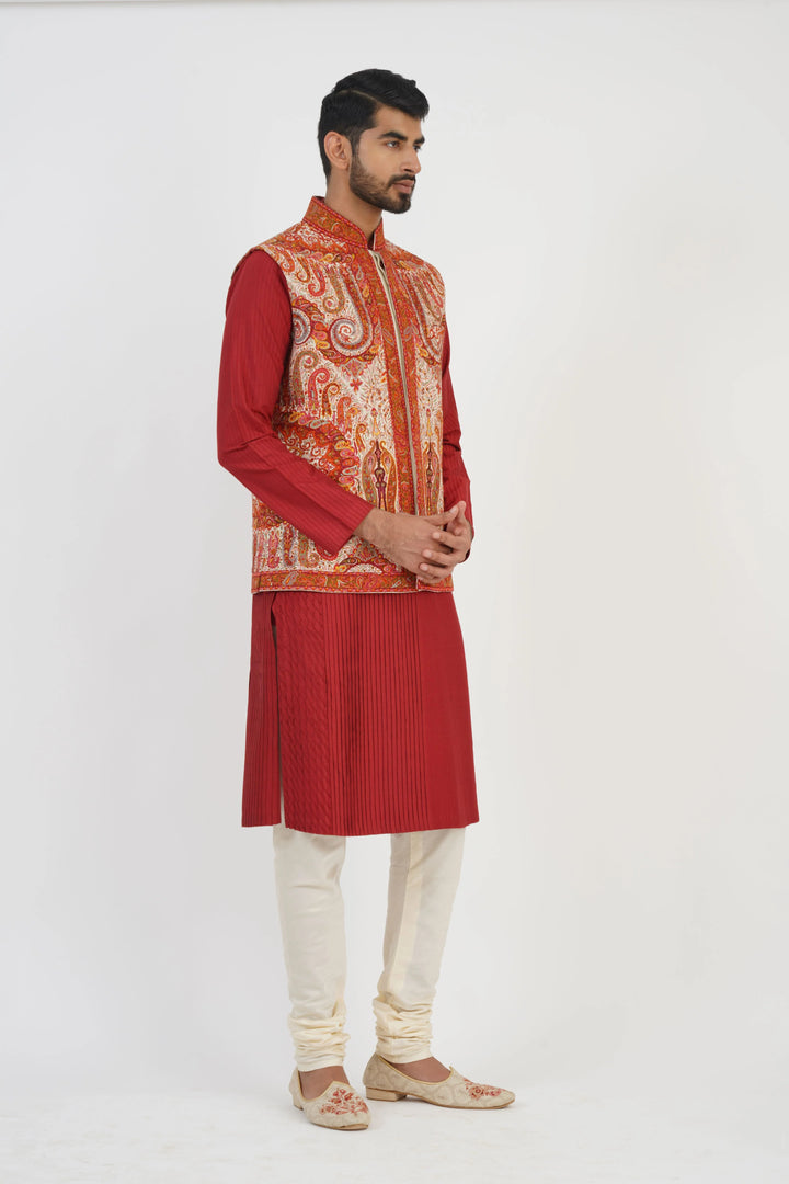 Offwhite Multicoloured Kashmiri Bundi Kurta Set