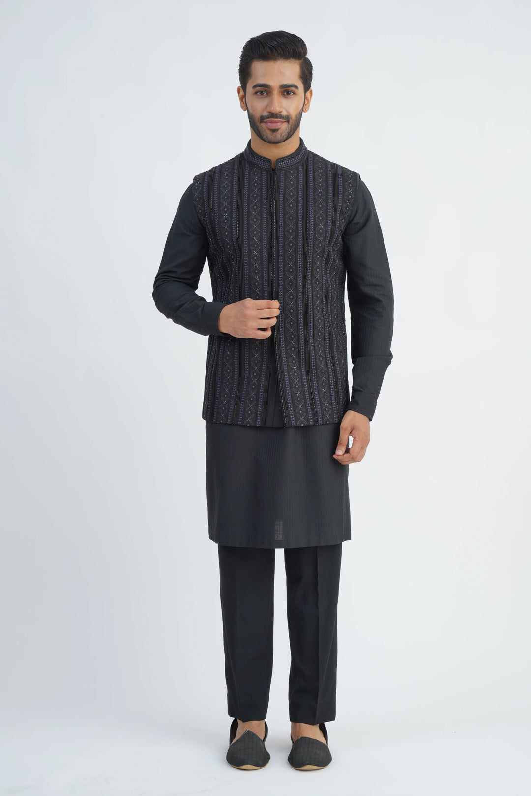 Black Embroidered Bundi Kurta set