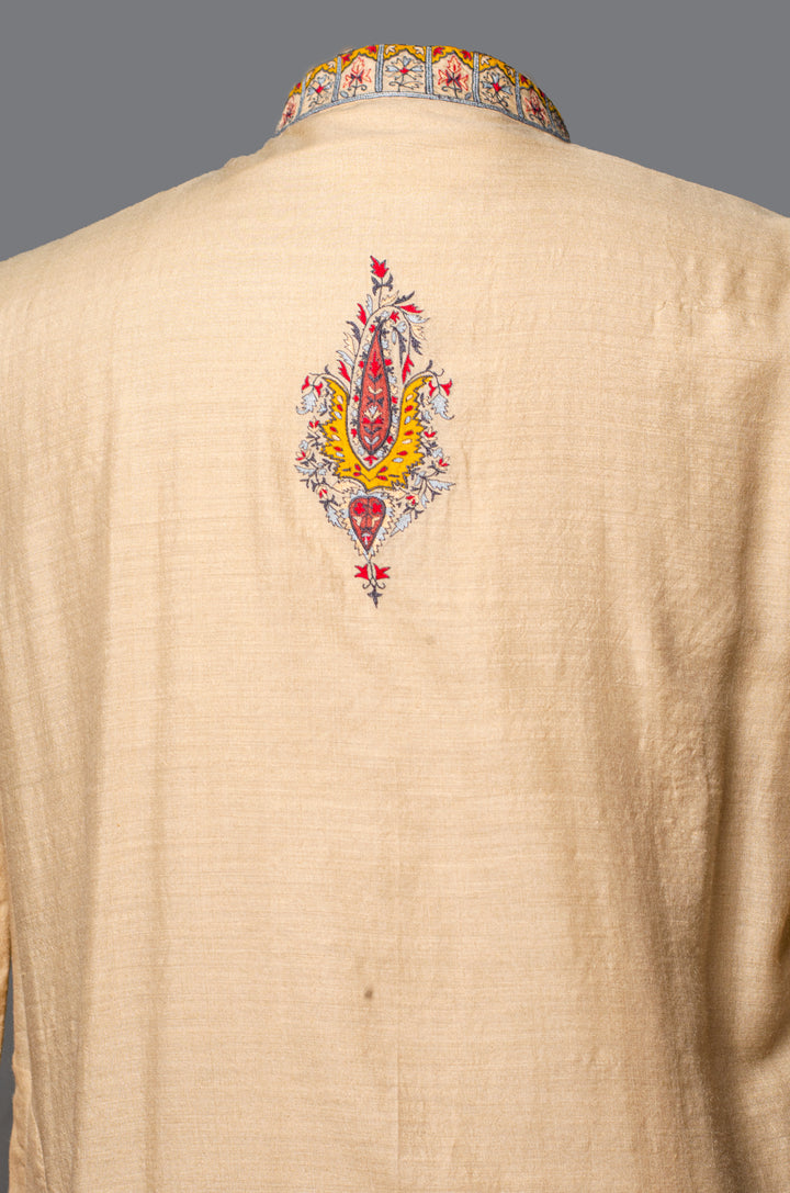 Men’s Beige Moonga Silk Kurta & Bundi Set with Machine Embroidery