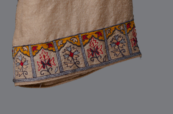 Men’s Beige Moonga Silk Kurta & Bundi Set with Machine Embroidery