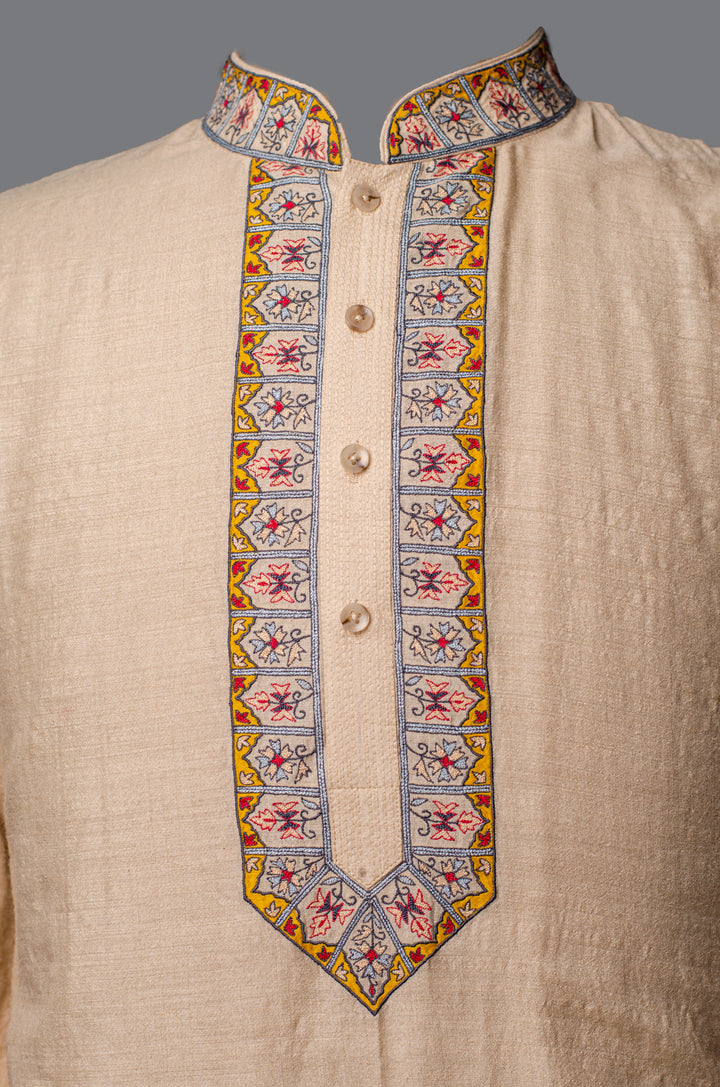 Men’s Beige Moonga Silk Kurta & Bundi Set with Machine Embroidery
