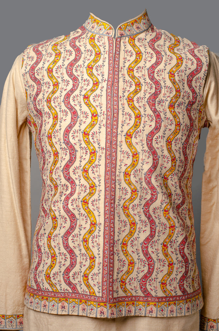 Men’s Beige Moonga Silk Kurta & Bundi Set with Machine Embroidery