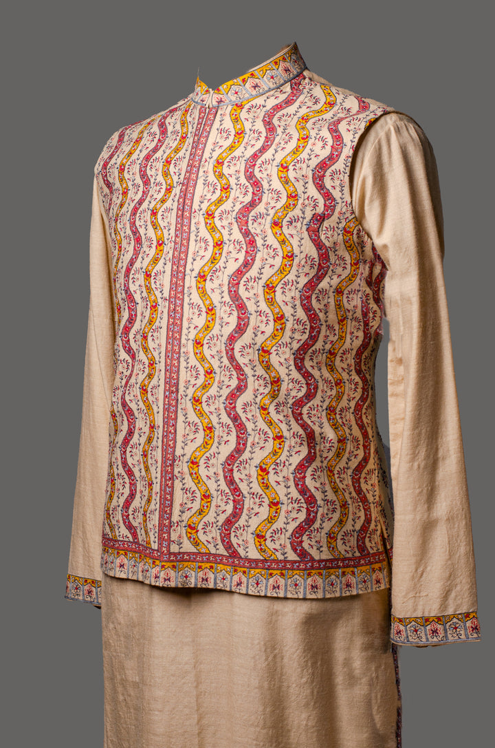 Men’s Beige Moonga Silk Kurta & Bundi Set with Machine Embroidery