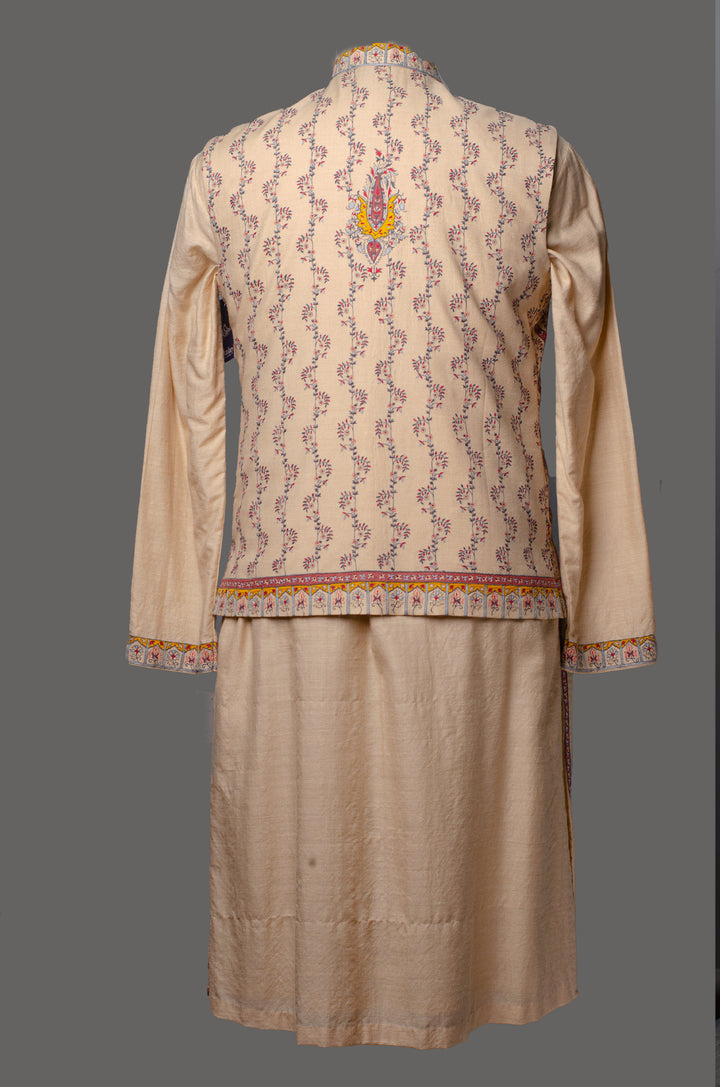 Men’s Beige Moonga Silk Kurta & Bundi Set with Machine Embroidery