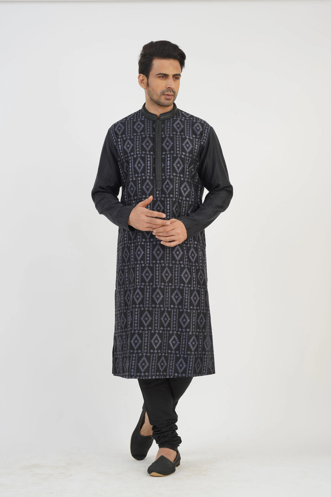 Black Embroidered Kurta