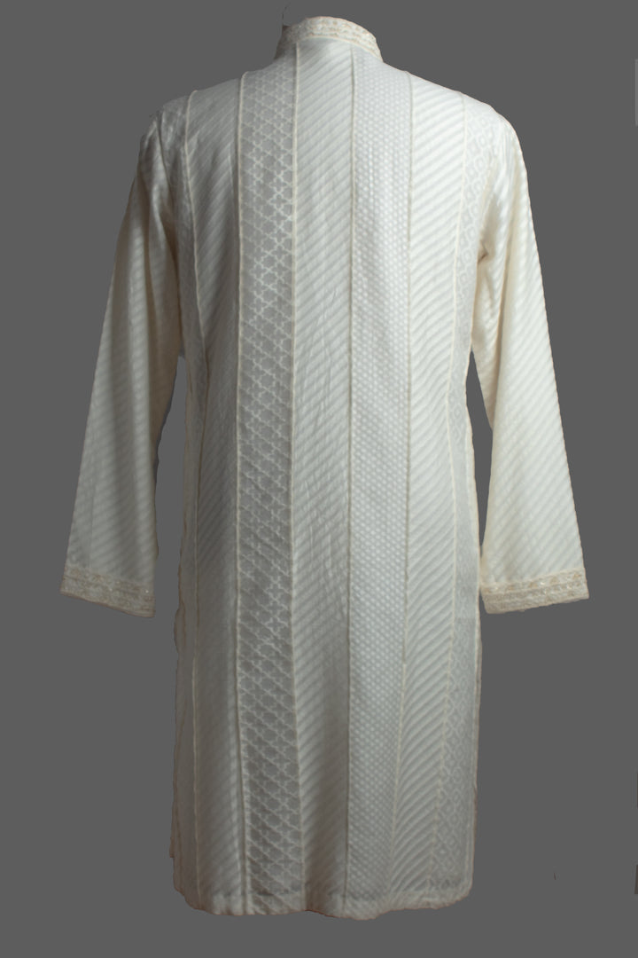 Off-White Banarasi Silk Kurta Set with Hand Embroidery