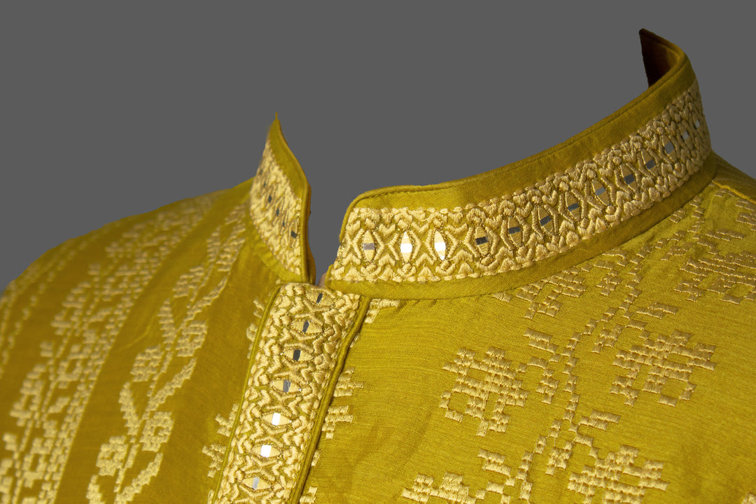 Mehendi Green Chanderi Kurta Set with Machine Embroidery & Mirror Work