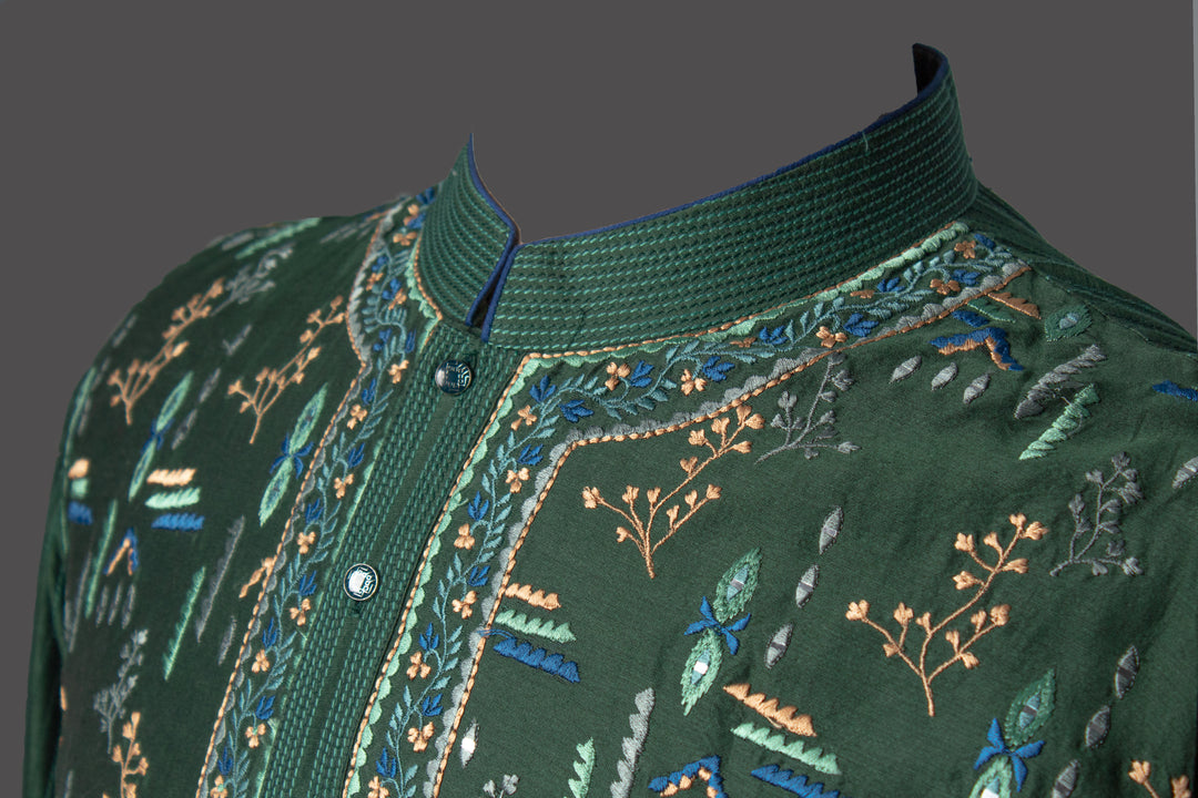 Green Chanderi Kurta Set with Mirror Work & Machine Embroidery