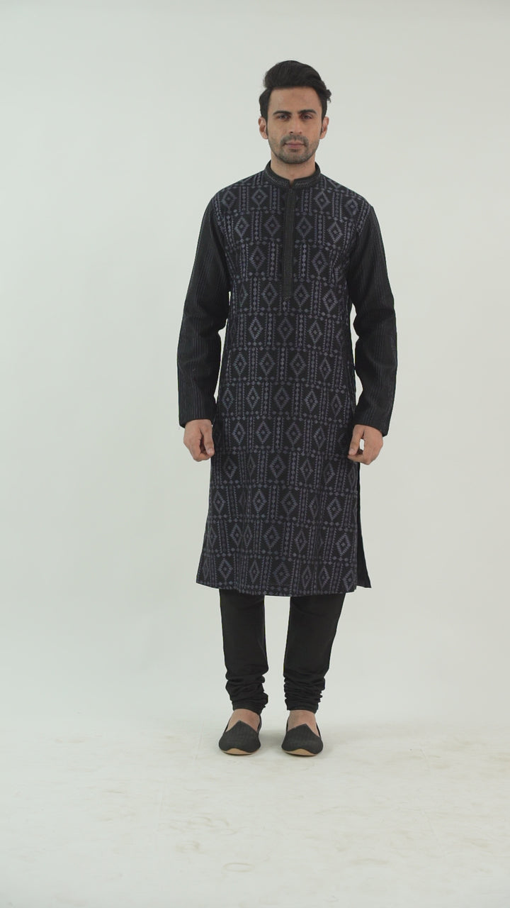 Black Embroidered Kurta